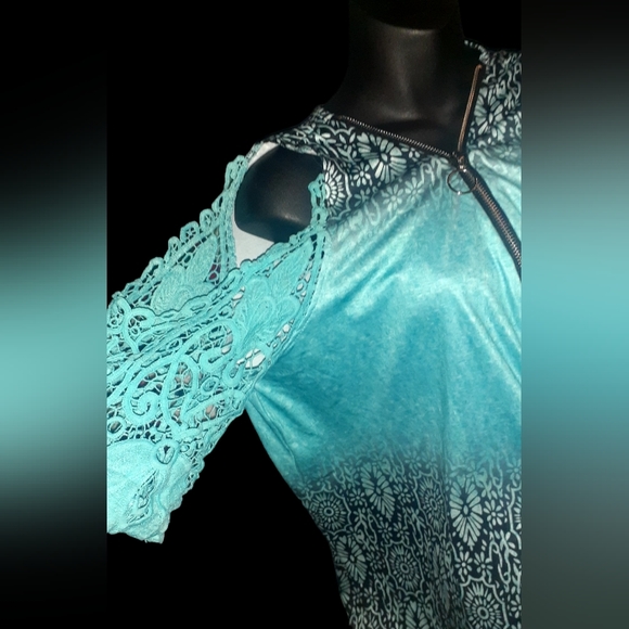 Womens Size XL Sheilay top. Nwt - Picture 2 of 4